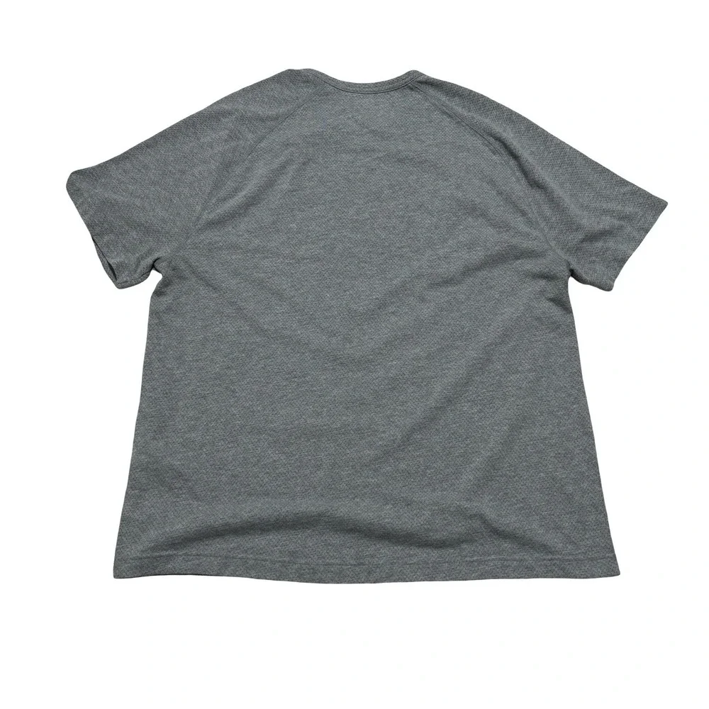 Banana Republic Men's Quick Dry Moisture Wick T Shirt Size XL 22 x‎ 28